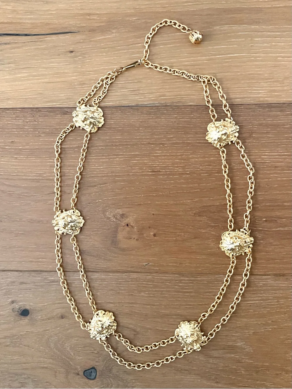 VTG 80s Gold Lion Head Belt Double Strand Chain Glam Medallion Adjustable